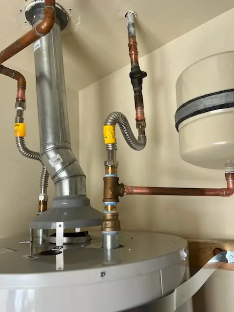 Water heater installation and plumbing repair in Readingsburg